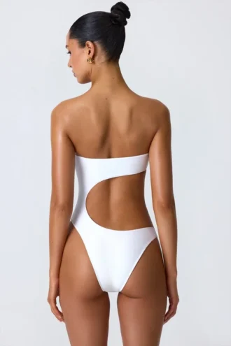 Maillot de bain 1 pièce bandeau à découpes orné de perles Miami en blanc