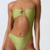 Maillot de bain 1 pièce bandeau à découpes orné de perles Miami, vert poire Maillot de bain 1 pièce bandeau à découpes orné de perles Miami, vert poire