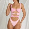 Maillot de bain 1 pièce à découpes Elirae en rose multicolore Maillot de bain 1 pièce à découpes Elirae en rose multicolore