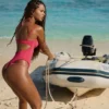 Maillot de bain 1 pièce à superpositions métalliques Amanyara en fuchsia Maillot de bain 1 pièce à superpositions métalliques Amanyara en fuchsia