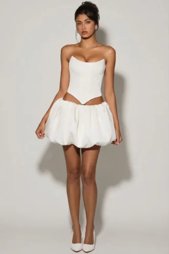 Micro-mini-jupe à ourlet bouffant Marnie en blanc