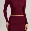 Mini-jupe froncée à taille mi-haute en modal Cali, couleur rouge vin