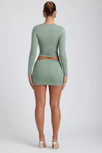 Mini-jupe froncée à taille mi-haute en modal Cali, vert sauge
