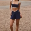 Mini-jupe-short Soft Active à croisement en bleu marine classique