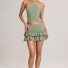 Mini-jupe-short à volants en modal Azaria, taille mi-haute, vert sauge Mini-jupe-short à volants en modal Azaria, taille mi-haute, vert sauge