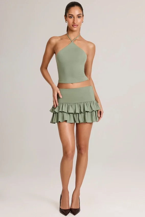 Mini-jupe-short à volants en modal Azaria, taille mi-haute, vert sauge Mini-jupe-short à volants en modal Azaria, taille mi-haute, vert sauge