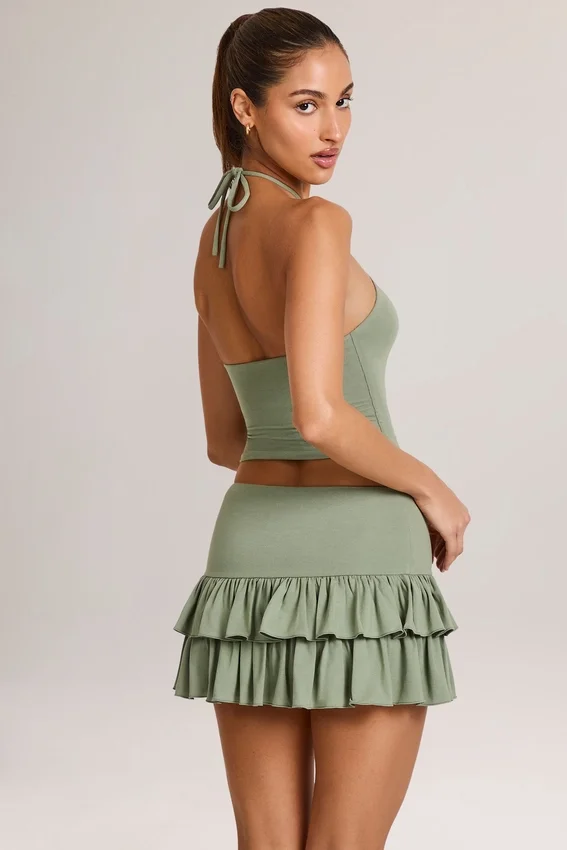 Mini-jupe-short à volants en modal Azaria, taille mi-haute, vert sauge Mini-jupe-short à volants en modal Azaria, taille mi-haute, vert sauge
