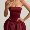Mini-jupe à taille mi-haute et ourlet bouffant Clemmy, couleur rouge vin Mini-jupe à taille mi-haute et ourlet bouffant Clemmy, couleur rouge vin
