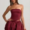 Mini-jupe à taille mi-haute et ourlet bouffant Clemmy, couleur rouge vin Mini-jupe à taille mi-haute et ourlet bouffant Clemmy, couleur rouge vin