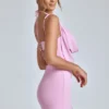 Mini-robe A-line à col bénitier Mirabel en rose pâle