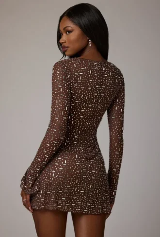 Mini-robe A-line à manches longues et ornements transparents Zeta, couleur Deep Cocoa