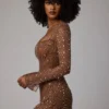 Mini-robe A-line à manches longues transparente et ornée Zeta, couleur Mocha Mini-robe A-line à manches longues transparente et ornée Zeta, couleur Mocha