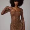 Mini-robe A-line à manches longues transparente et ornée Zeta, couleur Mocha Mini-robe A-line à manches longues transparente et ornée Zeta, couleur Mocha