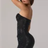 Mini-robe bandeau à col bénitier et taille drapée Zara, noire Mini-robe bandeau à col bénitier et taille drapée Zara, noire