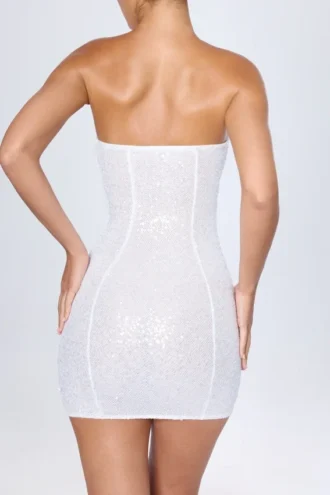 Mini-robe bandeau ornée Cassidy en blanc