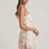 Mini-robe bustier corsetée à ornements Eliselle, couleur ivoire Mini-robe bustier corsetée à ornements Eliselle, couleur ivoire