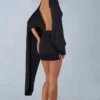 Mini-robe cape drapée Lida en noir Mini-robe cape drapée Lida en noir