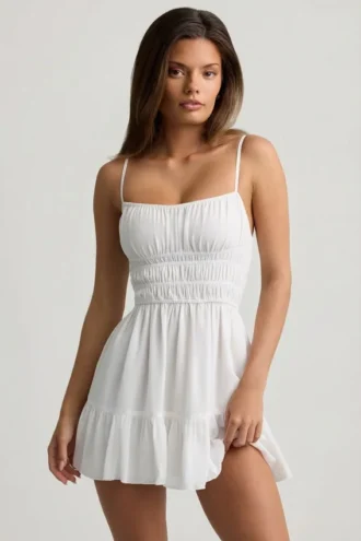 Mini-robe caraco froncée Tessara en blanc