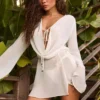 Mini-robe à col bénitier Oualie en blanc Mini-robe à col bénitier Oualie en blanc