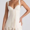 Mini-robe corset Cassandra à volants et boutons, couleur ivoire Mini-robe corset Cassandra à volants et boutons, couleur ivoire
