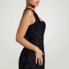 Mini-robe corset à encolure carrée et appliqués floraux Posy, en noir Mini-robe corset à encolure carrée et appliqués floraux Posy, en noir