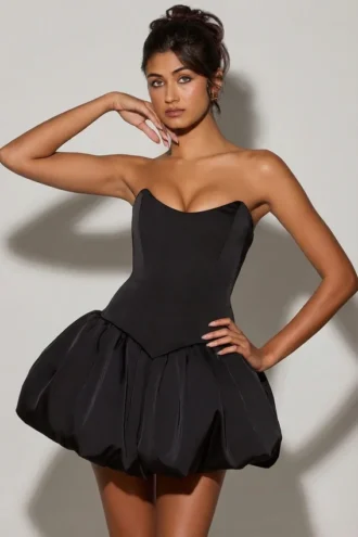 Mini-robe corset à lacets et ourlet bouffant Minerva, en noir