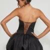 Mini-robe corset à lacets et ourlet bouffant Minerva, en noir Mini-robe corset à lacets et ourlet bouffant Minerva, en noir