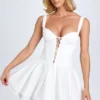 Mini-robe corset à lacets et plis creux Analise, en blanc