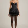 Mini-robe corset à ourlet bouffant en satin Laela, couleur noire Mini-robe corset à ourlet bouffant en satin Laela, couleur noire