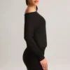 Mini-robe croisée à épaules dénudées Mira en modal noir Mini-robe croisée à épaules dénudées Mira en modal noir