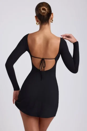 Mini-robe à manches longues et encolure carrée Hope en modal noir