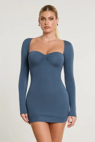 Mini-robe à manches longues froncées Perrie en mélange de modal et de cachemire, couleur bleu marine