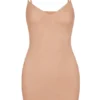 Mini-robe nuisette en maille douce à col en V Intimates, couleur pêche chaud Mini-robe nuisette en maille douce à col en V Intimates, couleur pêche chaud