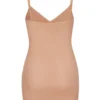 Mini-robe nuisette en maille douce à col en V Intimates, couleur pêche chaud Mini-robe nuisette en maille douce à col en V Intimates, couleur pêche chaud