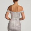 Mini-robe à épaules dénudées Leonora ornée, en blanc