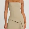 Mini-robe plissée à nouer en sergé tissé Bruna, couleur taupe Mini-robe plissée à nouer en sergé tissé Bruna, couleur taupe