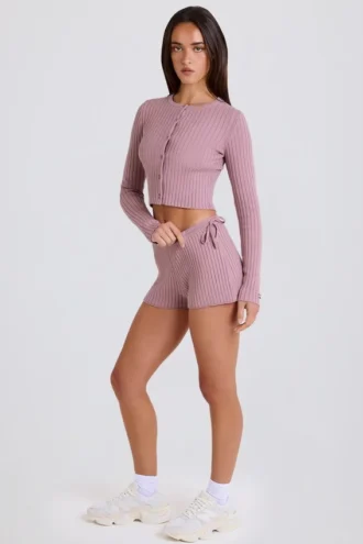 Mini-short en maille côtelée à nouer, couleur mauve
