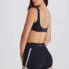Mini-short Soft Active à contrastes en noir Mini-short Soft Active à contrastes en noir