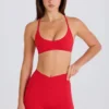 Mini-short Soft Active à poche et taille en V, couleur rouge fraise Mini-short Soft Active à poche et taille en V, couleur rouge fraise
