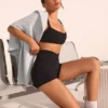 Mini-short Soft Active à taille croisée, noir Mini-short Soft Active à taille croisée, noir