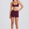 Mini-short Soft Active à taille en V et poches, couleur bordeaux Mini-short Soft Active à taille en V et poches, couleur bordeaux
