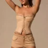 Mini-short taille basse Zoryelle en beige Mini-short taille basse Zoryelle en beige