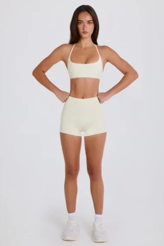 Mini-short taille haute couleur crème