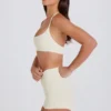 Mini-short taille haute couleur crème Mini-short taille haute couleur crème