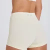 Mini-short taille haute couleur crème Mini-short taille haute couleur crème