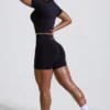 Mini-short taille haute Define Luxe en noir Mini-short taille haute Define Luxe en noir