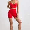 Mini-short taille haute Define Luxe en rouge Mini-short taille haute Define Luxe en rouge