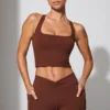 Mini-short à taille torsadée avec poches, couleur marron