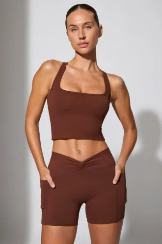 Mini-short à taille torsadée avec poches, couleur marron