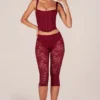 Pantalon capri à dentelle Annalisa  en rouge cerise